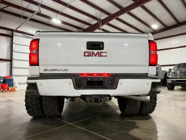 2017 GMC SIERRA 3500HD DENALI - Image 13