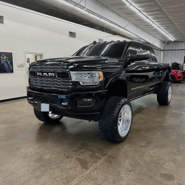 2020 RAM 3500 LIMITED MEGA CAB - Image 4