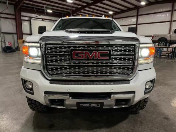 2017 GMC SIERRA 3500HD DENALI - Image 5