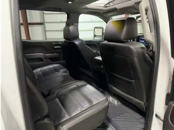 2017 GMC SIERRA 3500HD DENALI - Image 2