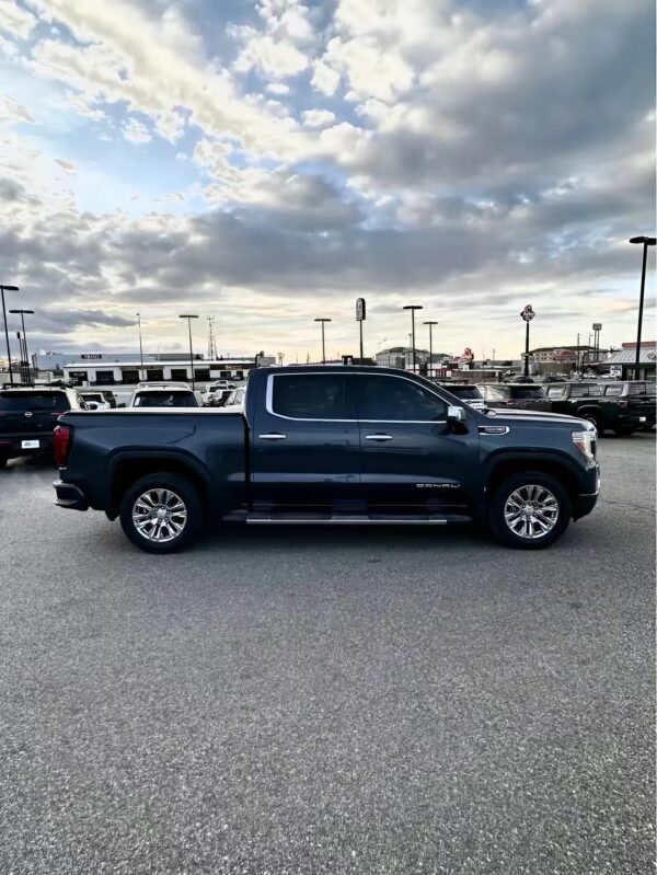 2021 GMC SIERRA 1500 DENALI - Image 17