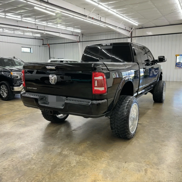 2020 RAM 3500 LIMITED MEGA CAB - Image 3
