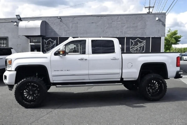 2019 GMC SIERRA 3500 DENALI - Image 3