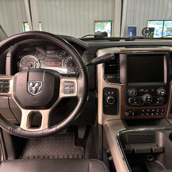 2017 RAM 2500 LARAMIE - Image 5