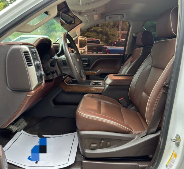 CHEVROLET SILVERADO 2500HD HIGH COUNTRY - Image 5